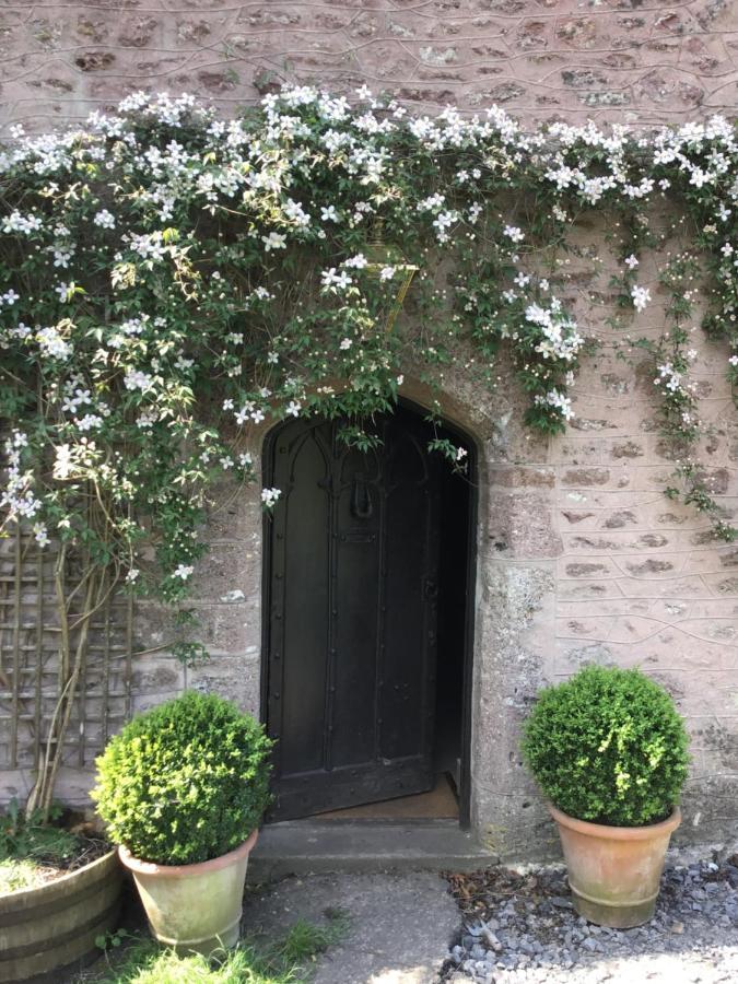 The Old Manor House Shepton Mallet Exterior photo